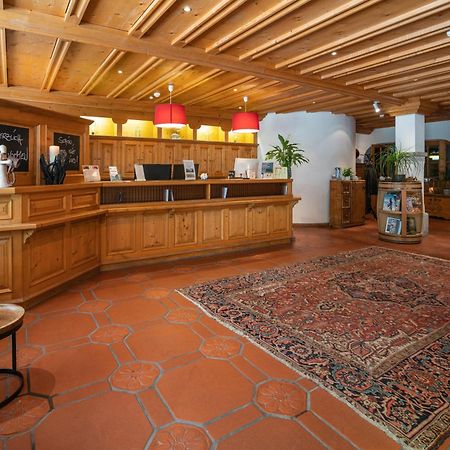 Studio Im Hotel Des Alpes 弗利姆斯 外观 照片